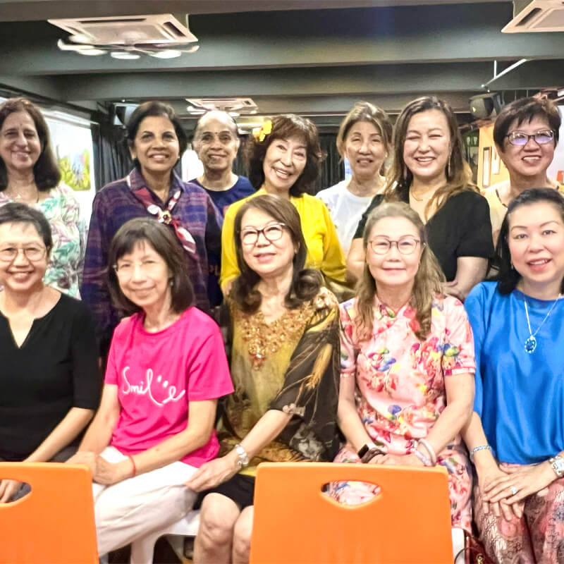 klsings-kl-choir-friends-and-music